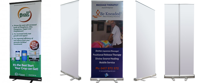 Retractable_standard_banner_stands